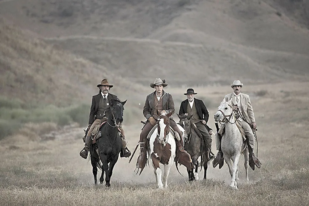 bone-tomahawk-01