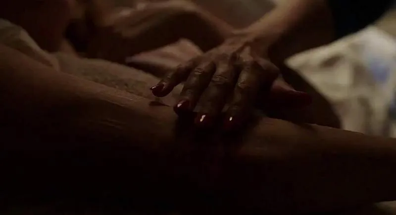 sharp-objects-04