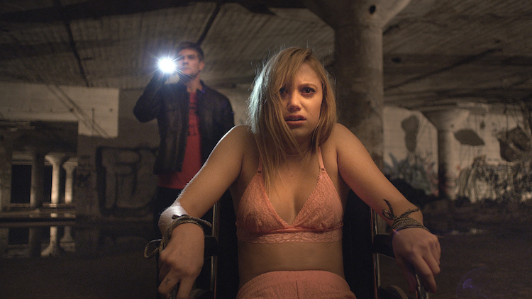 it-follows-02